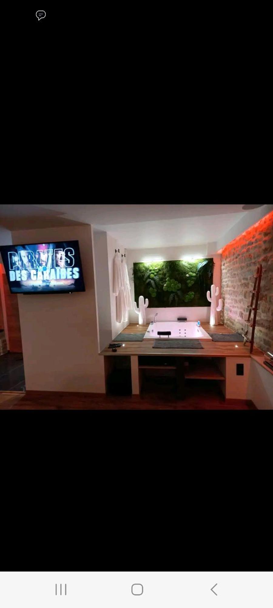 Romantique Room ชาร์เลอวิลล์-เมซิแยร์ ภายนอก รูปภาพ